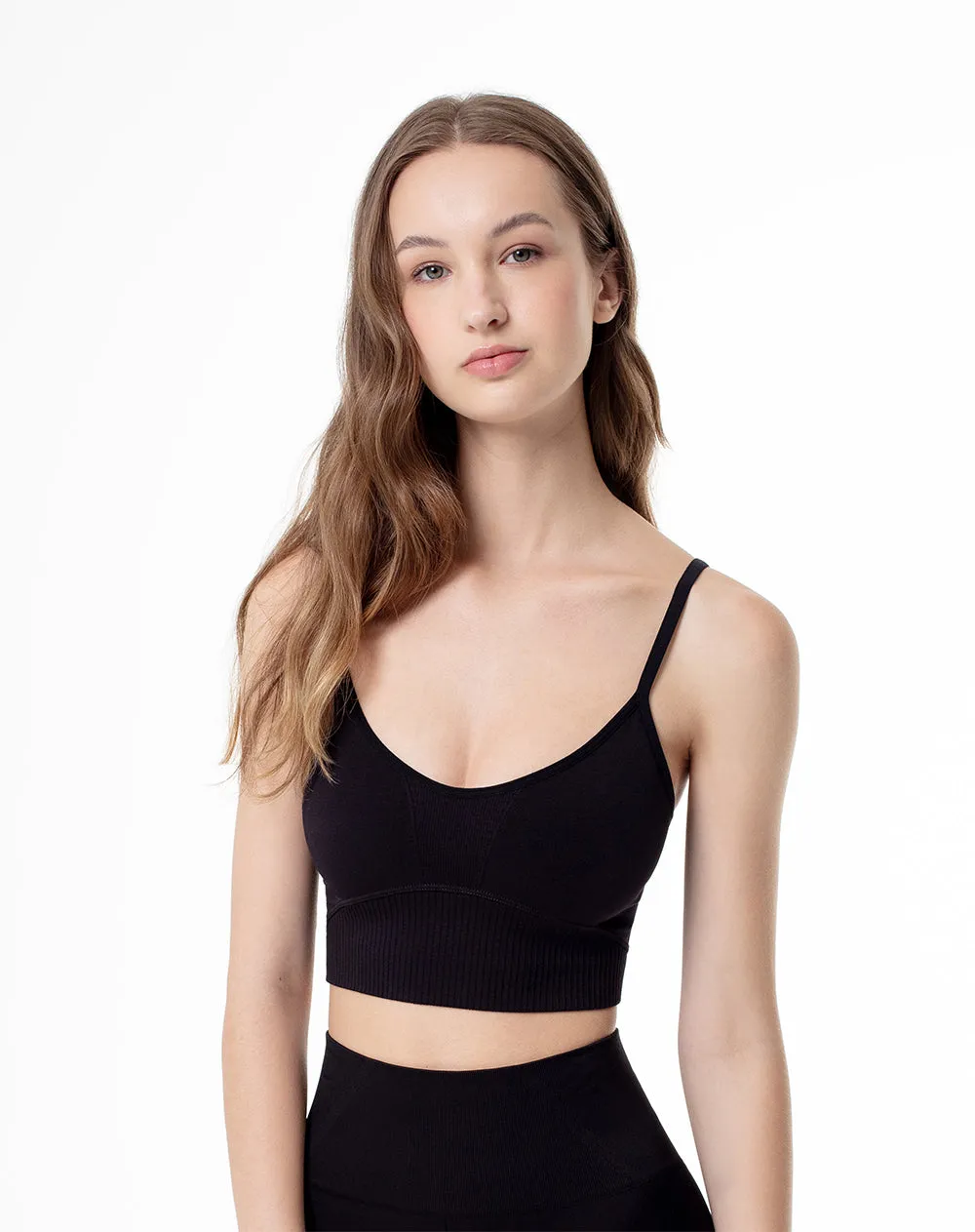 Top deportivo soporte medio seamless negro sold by Gef