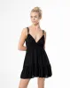 Vestido Aefluxi corto negro sold by Gef