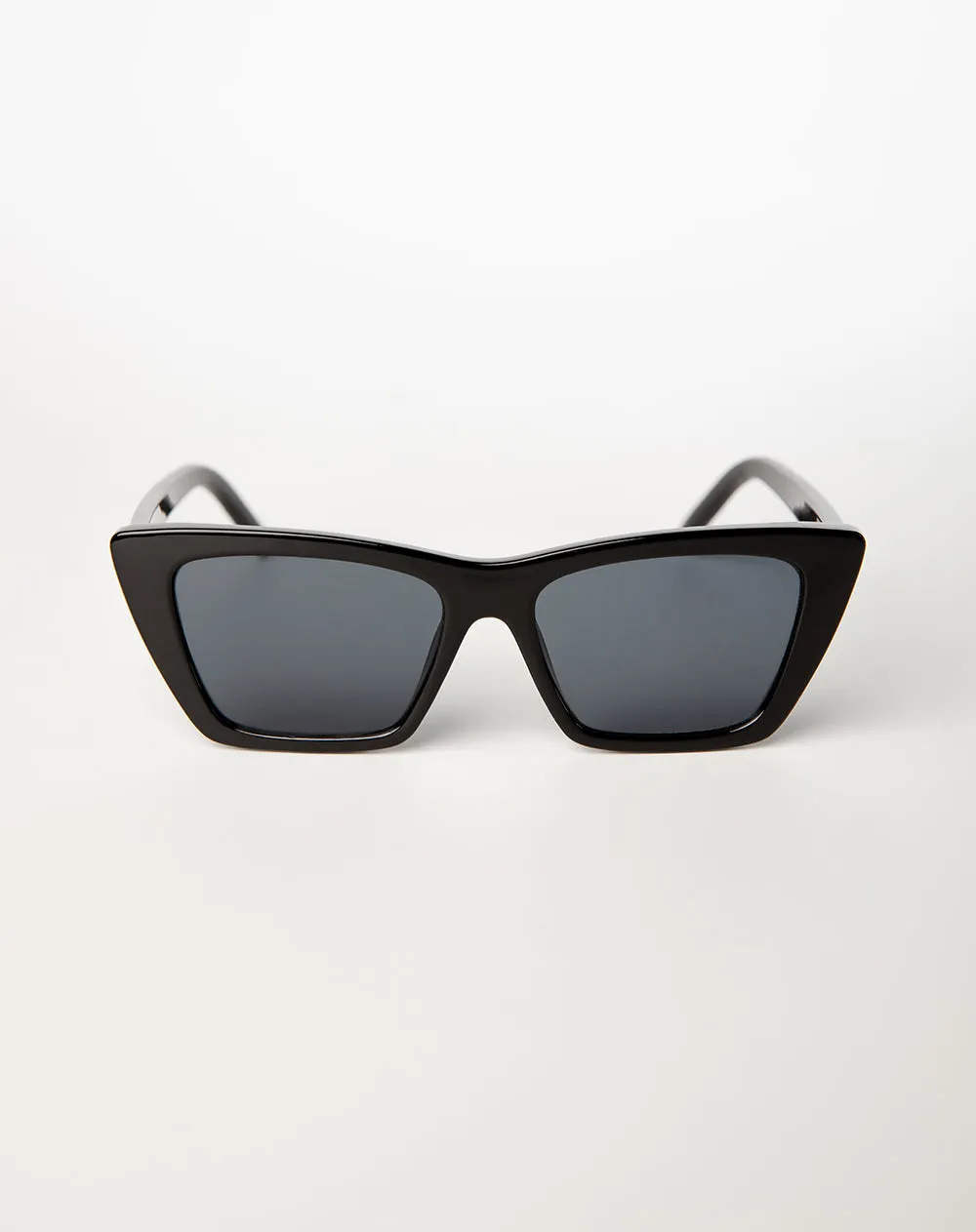 Gafas negras sold by Gef