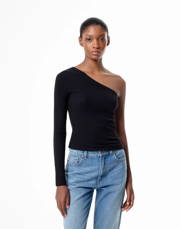 Camibuzo un solo hombro slim negra mujer sold by Gef