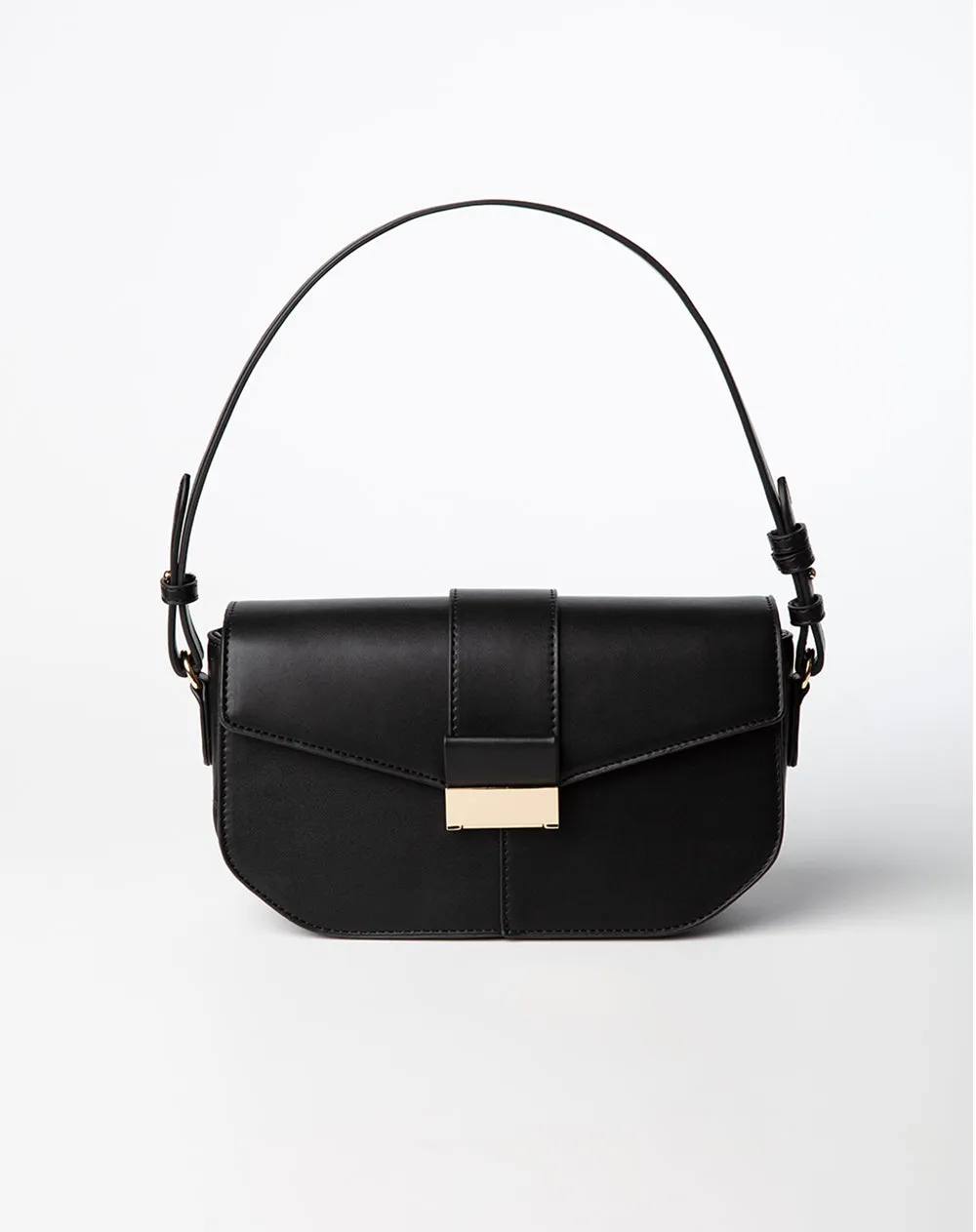 Bolso negro sold by Gef