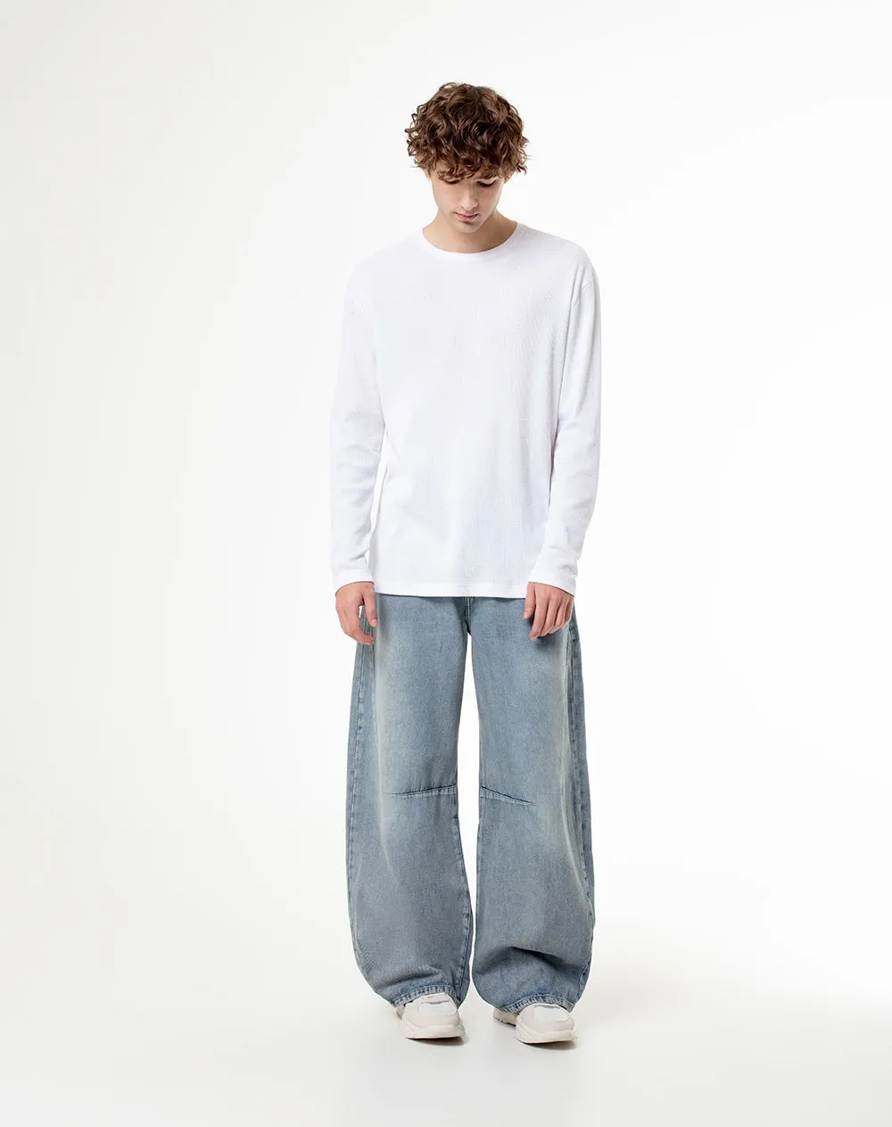 Jean regular fit tiro alto indigo claro sold by Gef