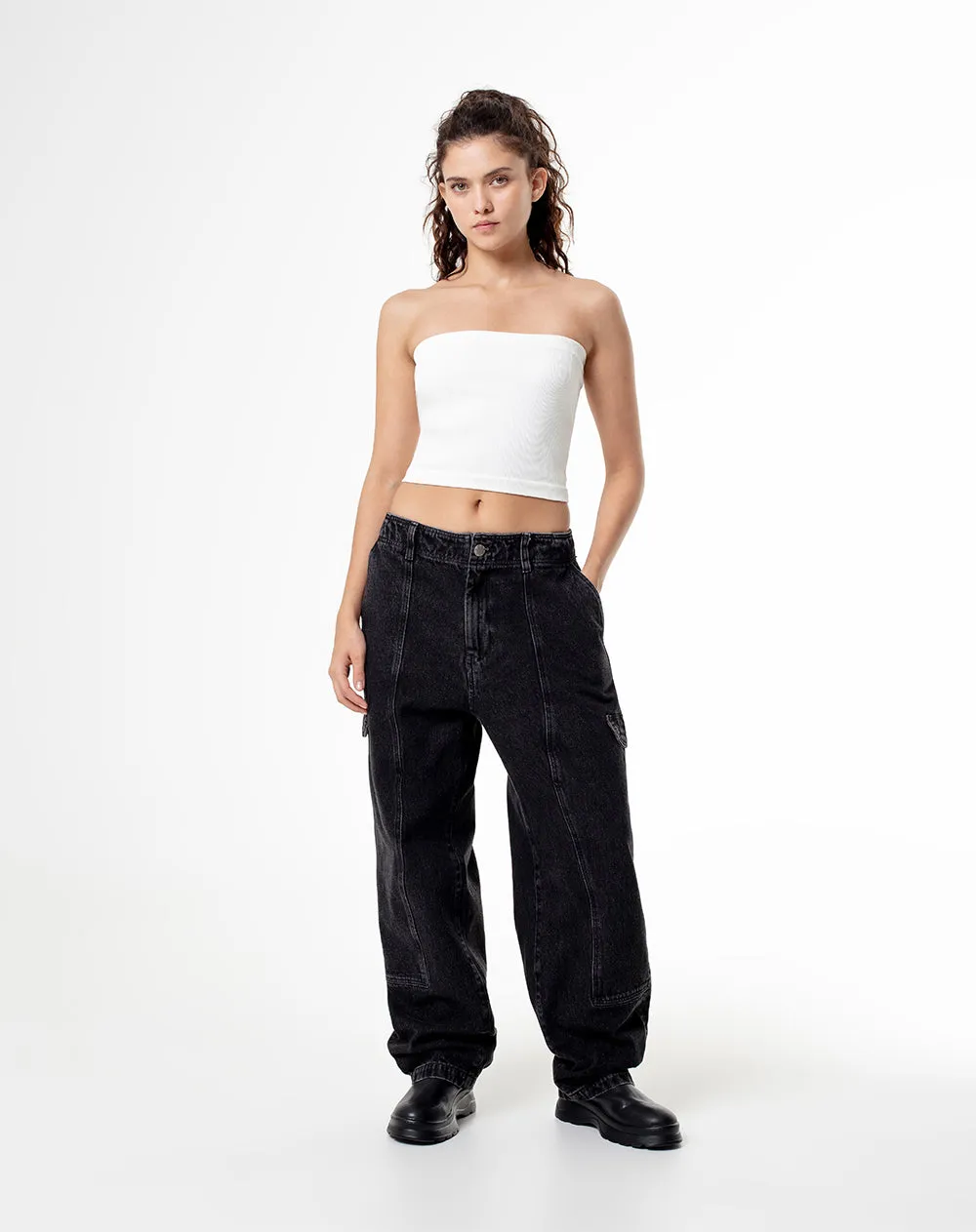 Jean loose fit tiro medio denim negro sold by Gef