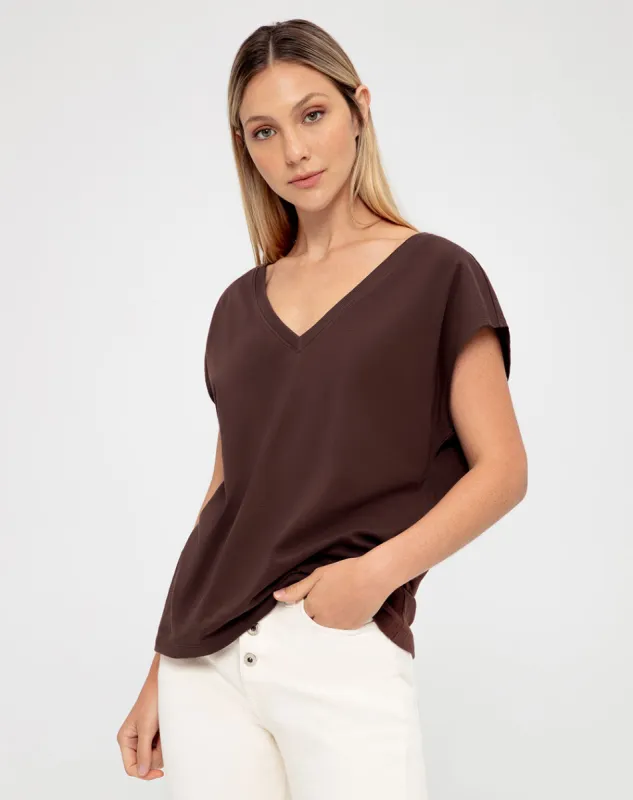 Camiseta regular fit manga corta café sold by Gef