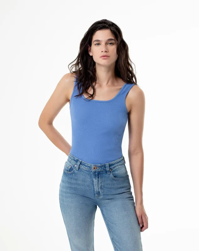 Camiseta slim fit azul sold by Gef