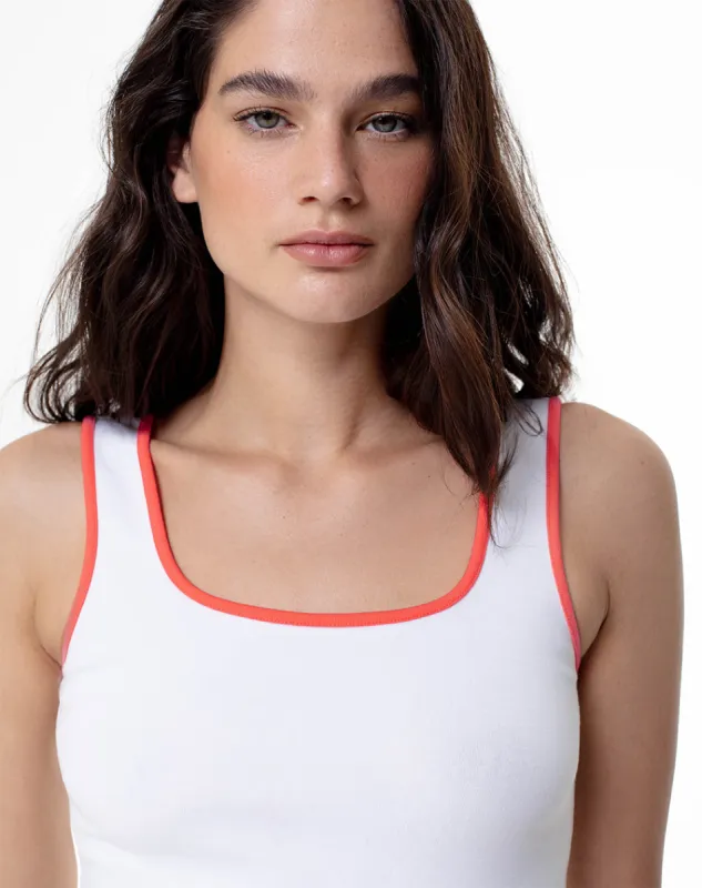 Camiseta fitted fit blanca sold by Gef