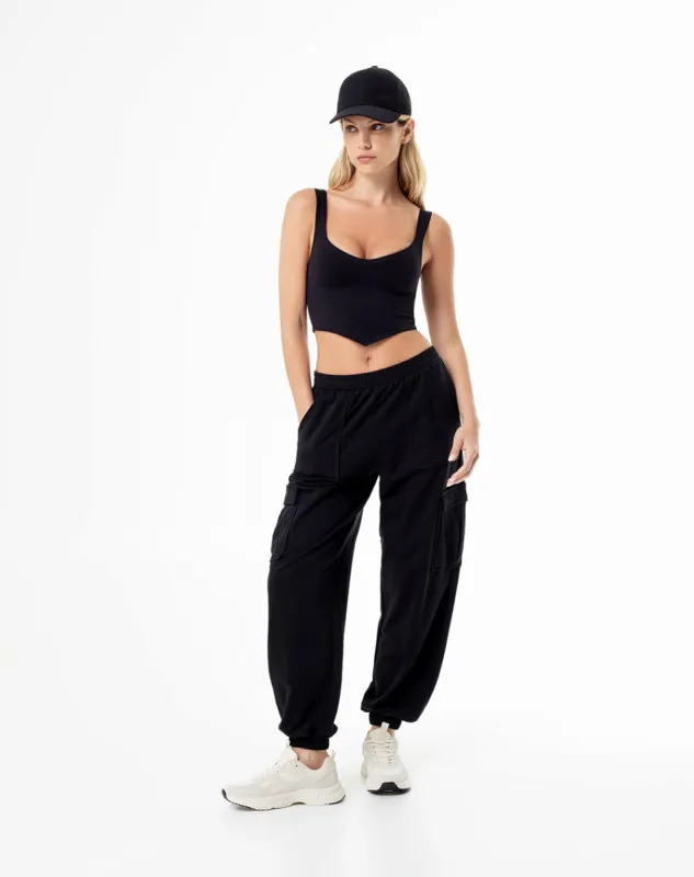 Camiseta fitted fit negra sold by Gef