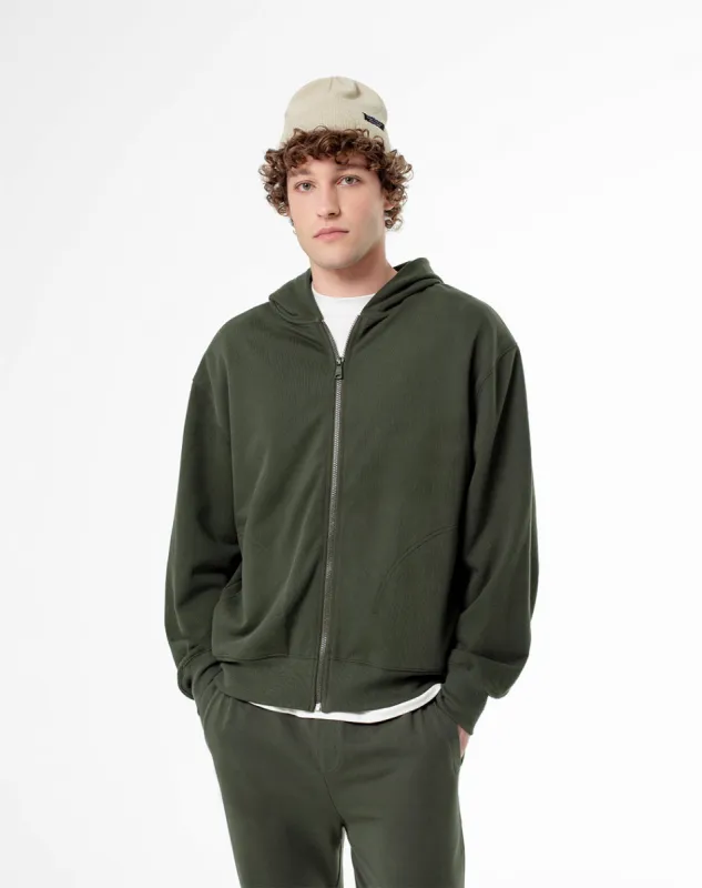 Buzo regular fit verde sold by Gef