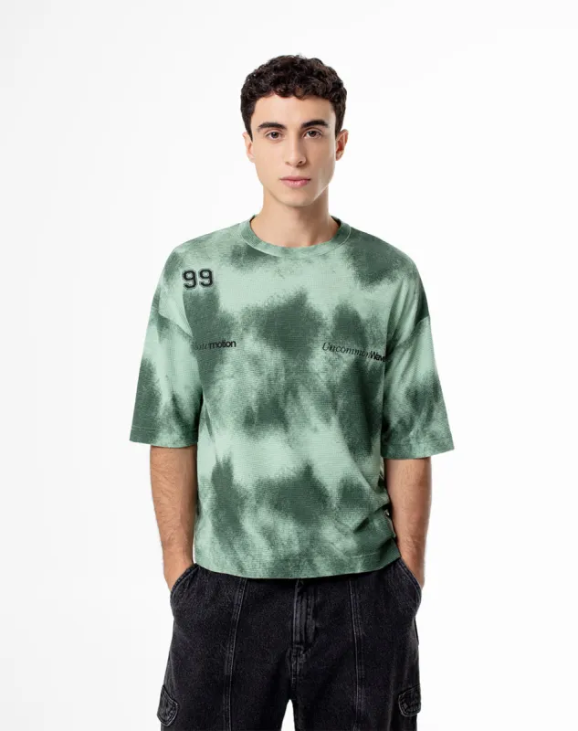 Camiseta fit manga corta verde estampada sold by Gef