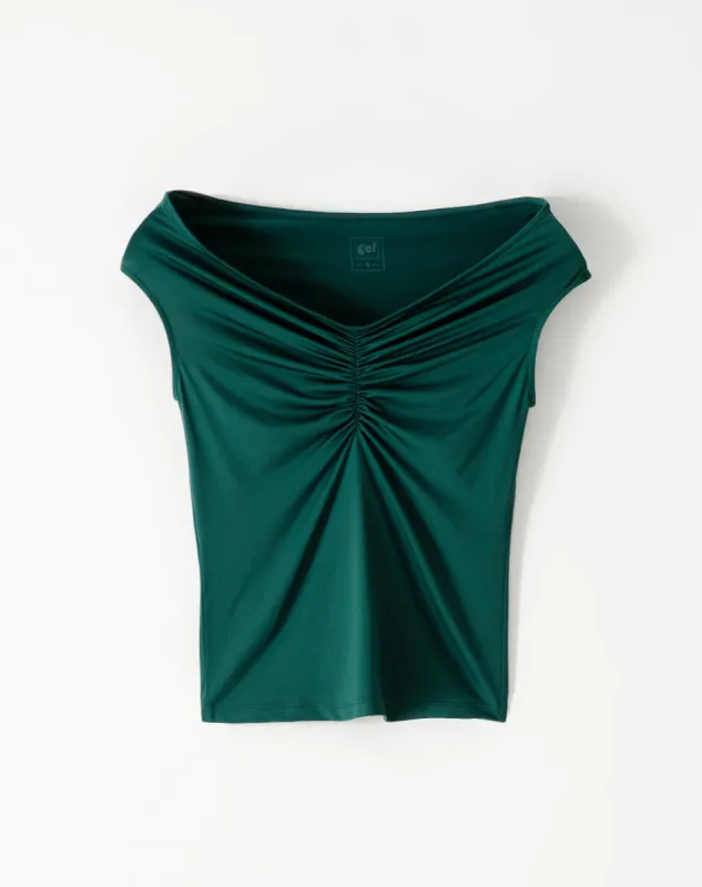 Camiseta fitted fit manga corta verde sold by Gef