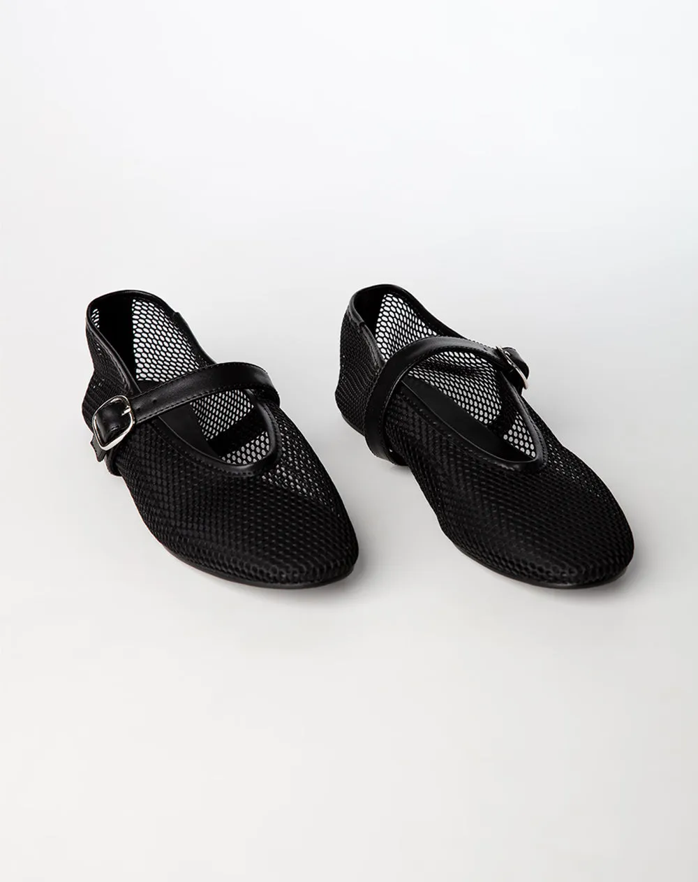 Baletas negras sold by Gef