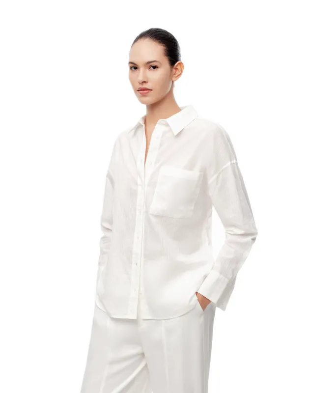 Camisa oversized fit manga larga blanca sold by Gef
