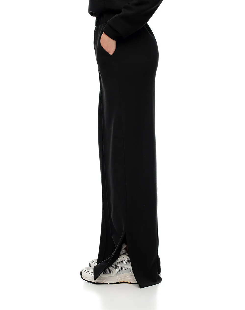 Pantalón holgado negro mujer sold by Gef product image thumbnail 3