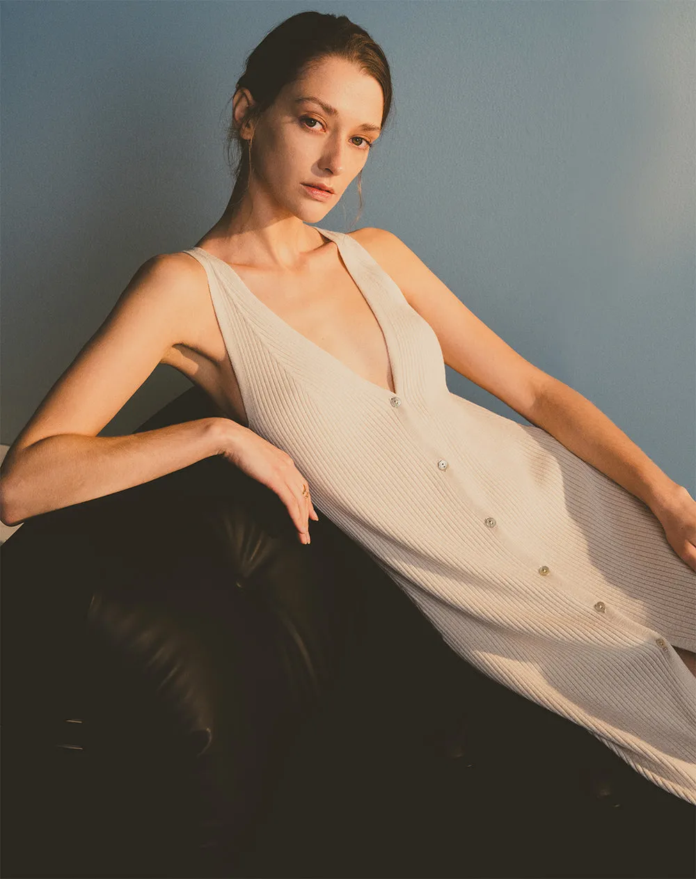 Vestido medio habano sold by Gef product image thumbnail 4