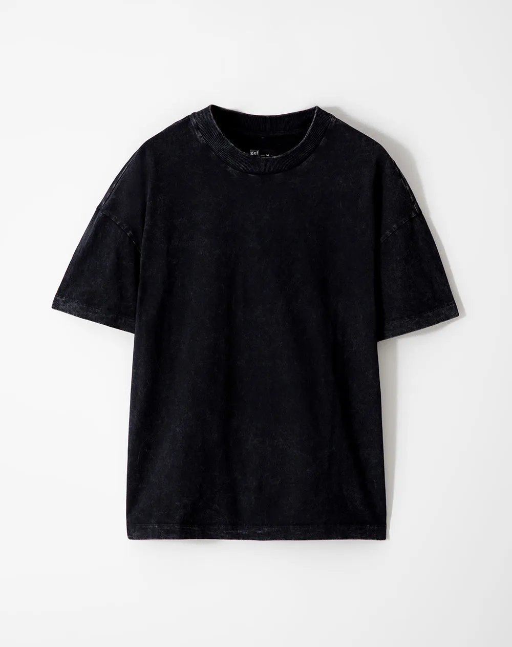 Camiseta regular fit manga corta negra sold by Gef product image thumbnail 5