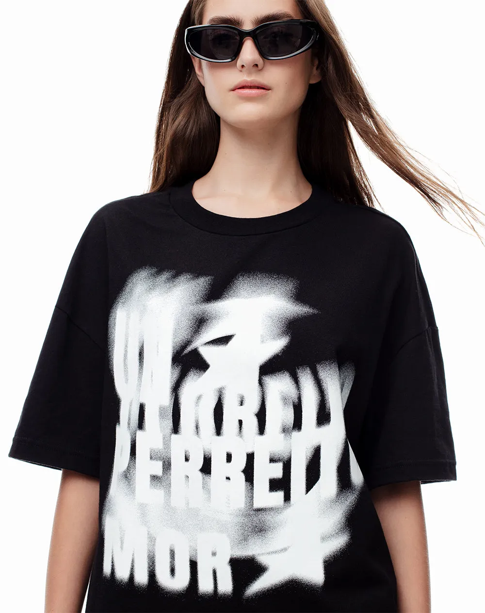 Camiseta oversize algodón negra estampada unisex sold by Gef product image thumbnail 2