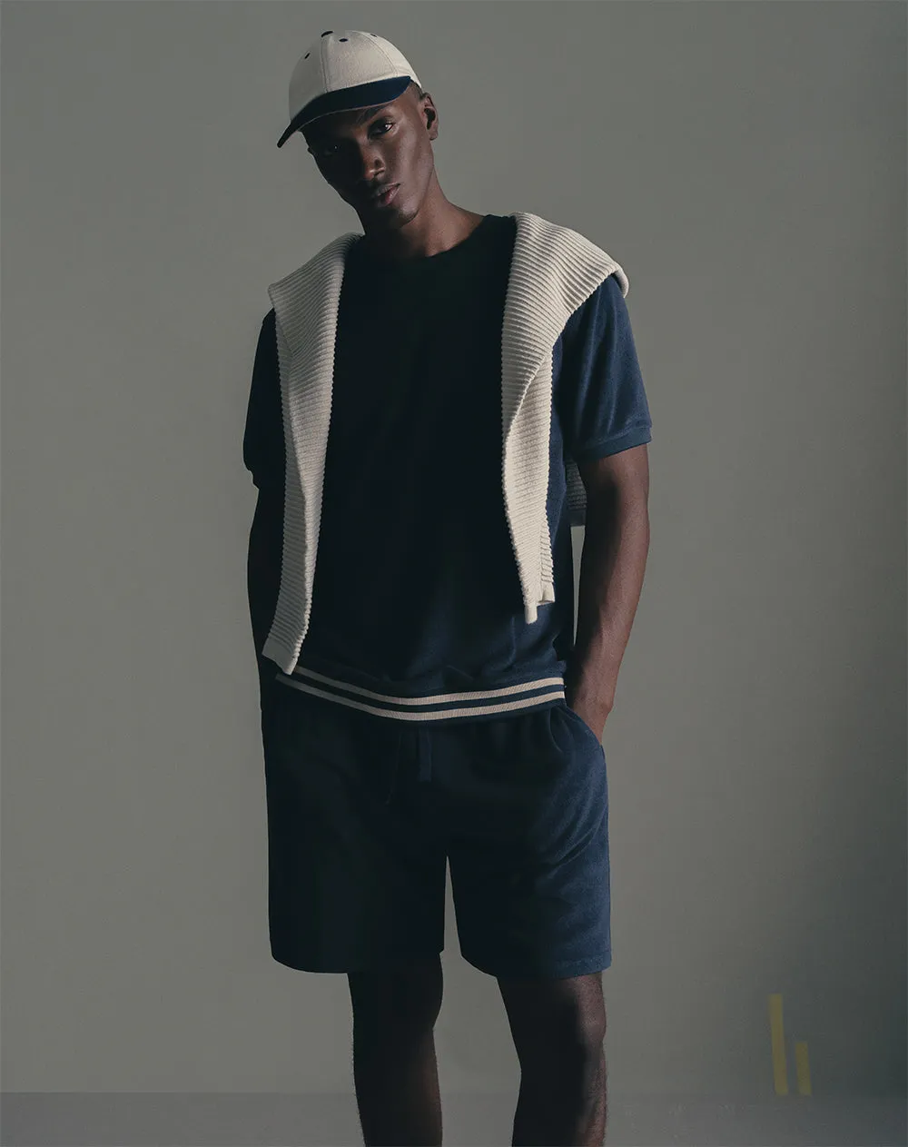 Pantalón relaxed fit tiro medio azul sold by Gef