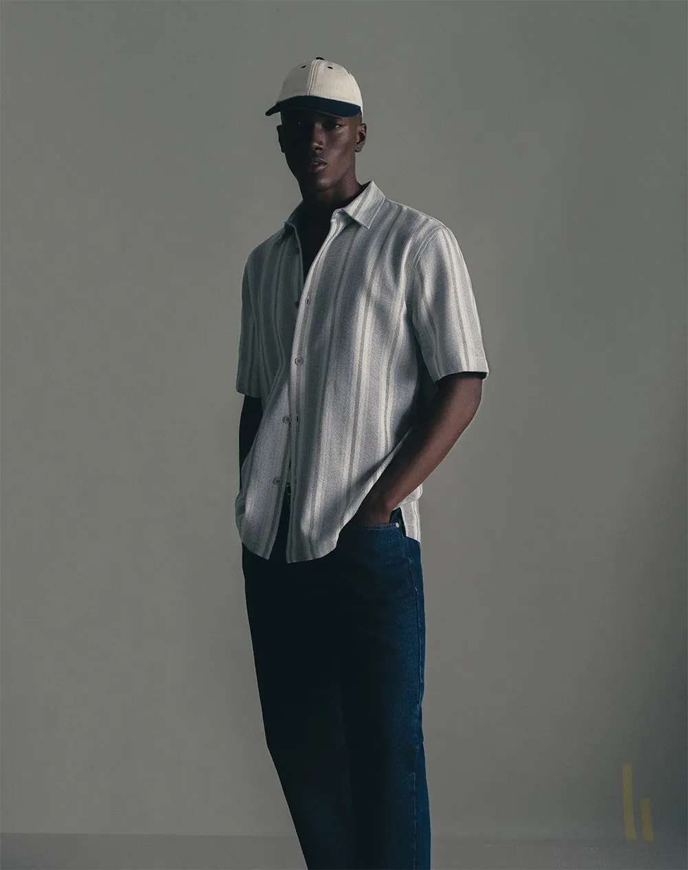 Camisa regular fit manga corta gris rayas sold by Gef product image thumbnail 3