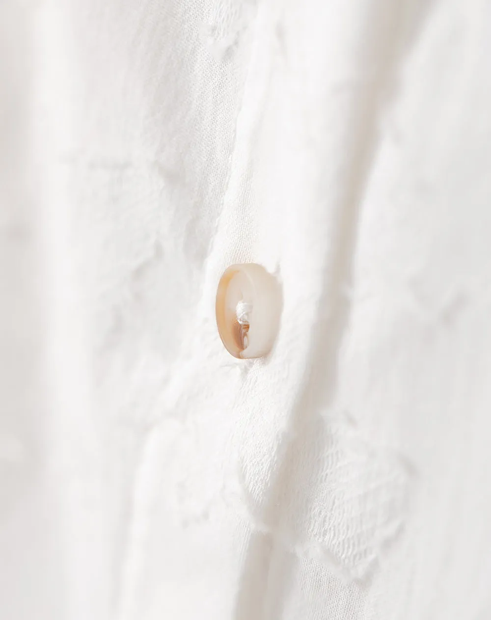 Camisa loose fit manga corta habana sold by Gef product image thumbnail 2