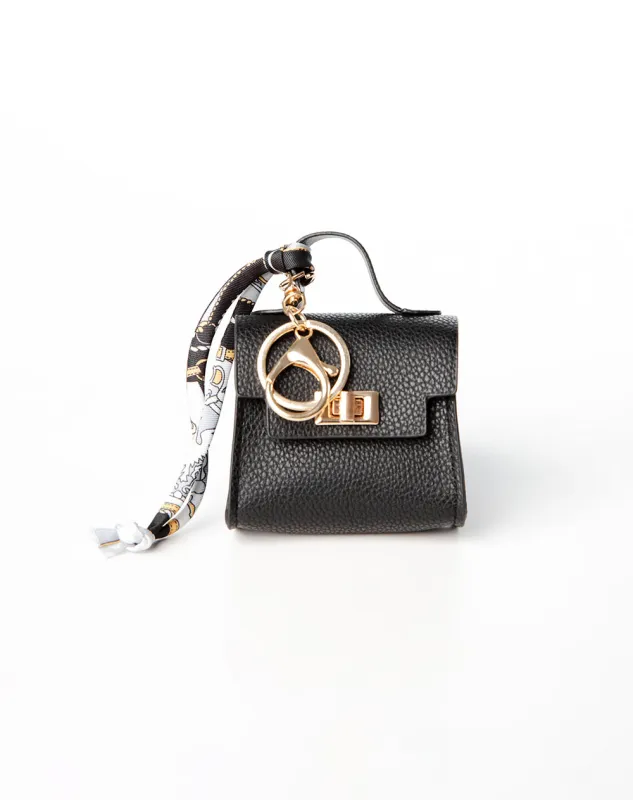 Charms bolso negro sold by Gef