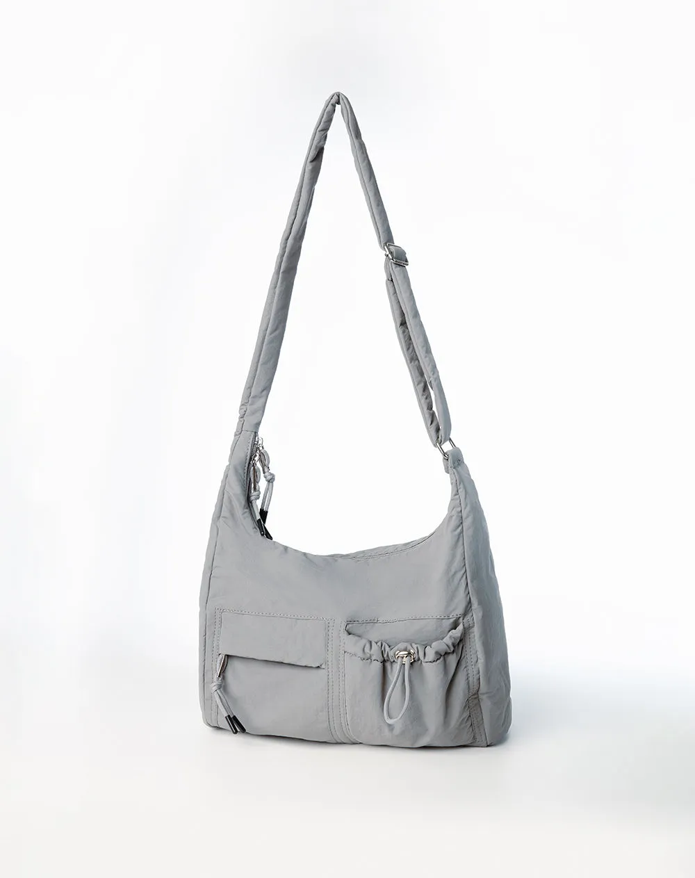 Bolso hobo utilitario gris sold by Gef