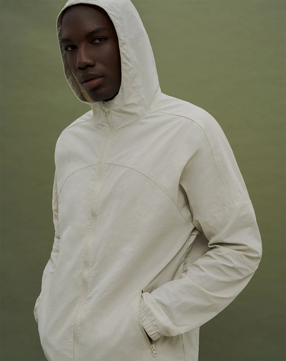 Chaqueta oversized fit con capucha arena sold by Gef