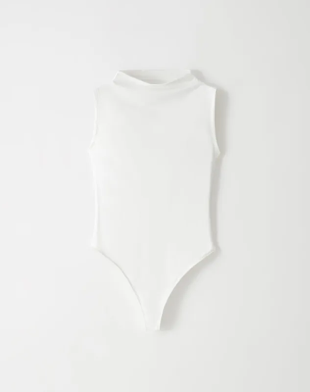 Body cuello tortuga blanco sold by Gef