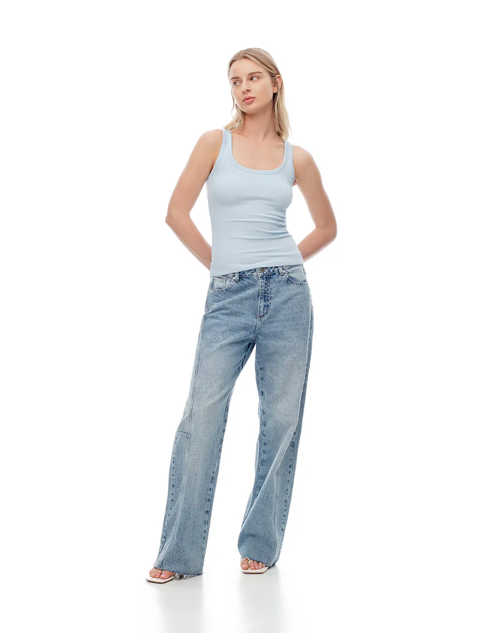 Camiseta slim sin mangas seamless azul mujer sold by Gef product image thumbnail 3