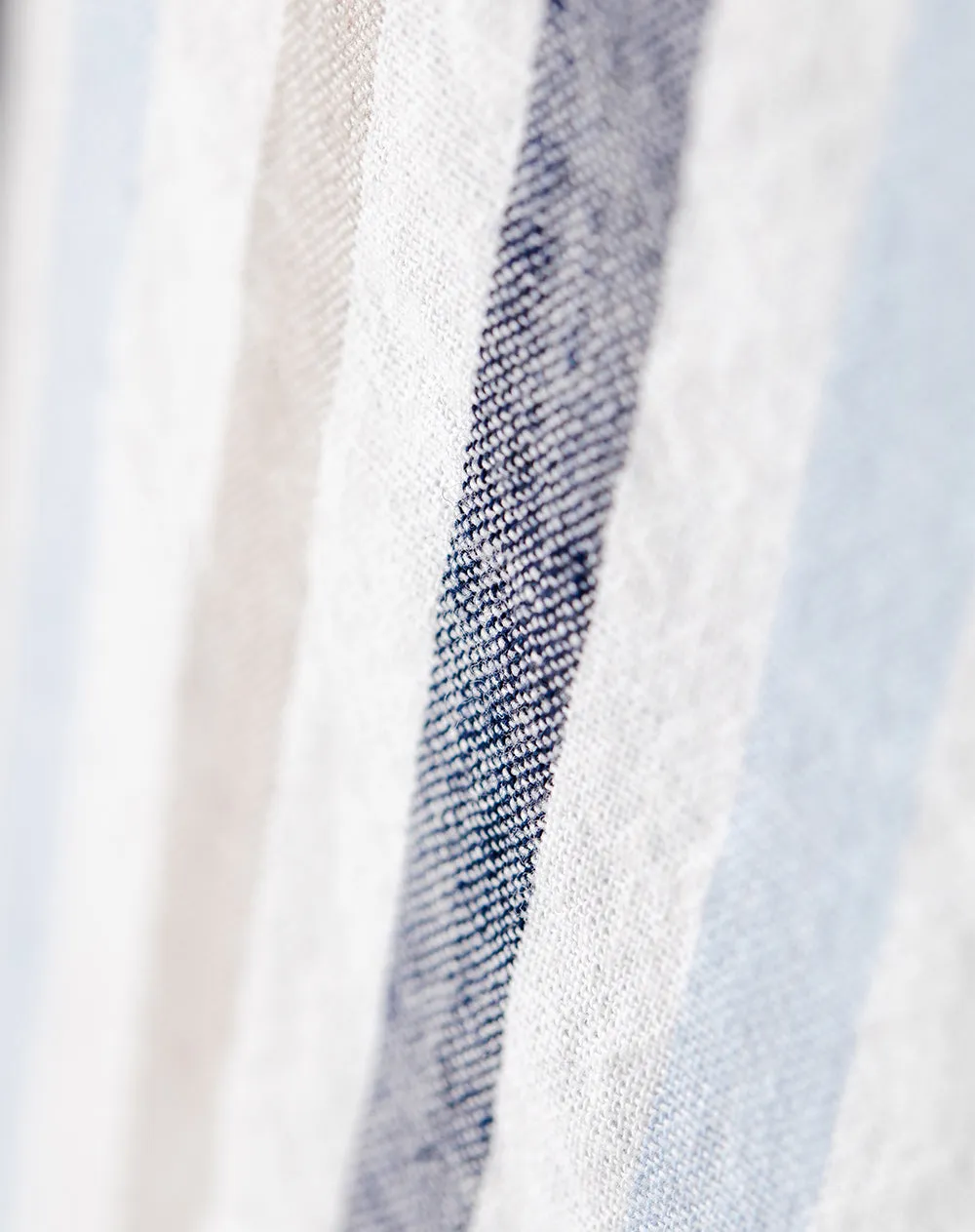 Camisa manga larga regular lino rayas hombre sold by Gef product image thumbnail 2