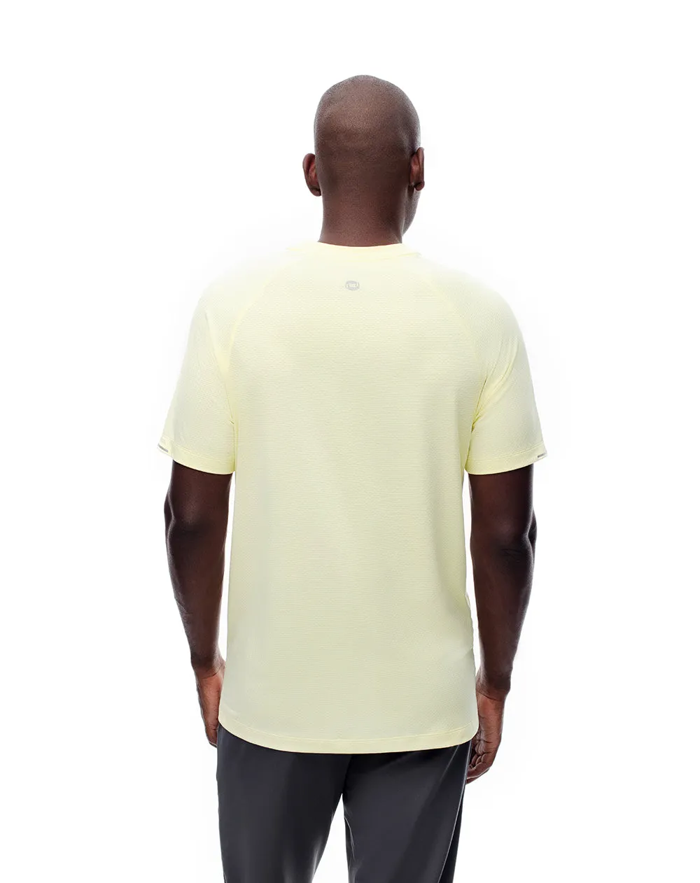 Camiseta deportiva control humedad amarilla hombre sold by Gef product image thumbnail 2