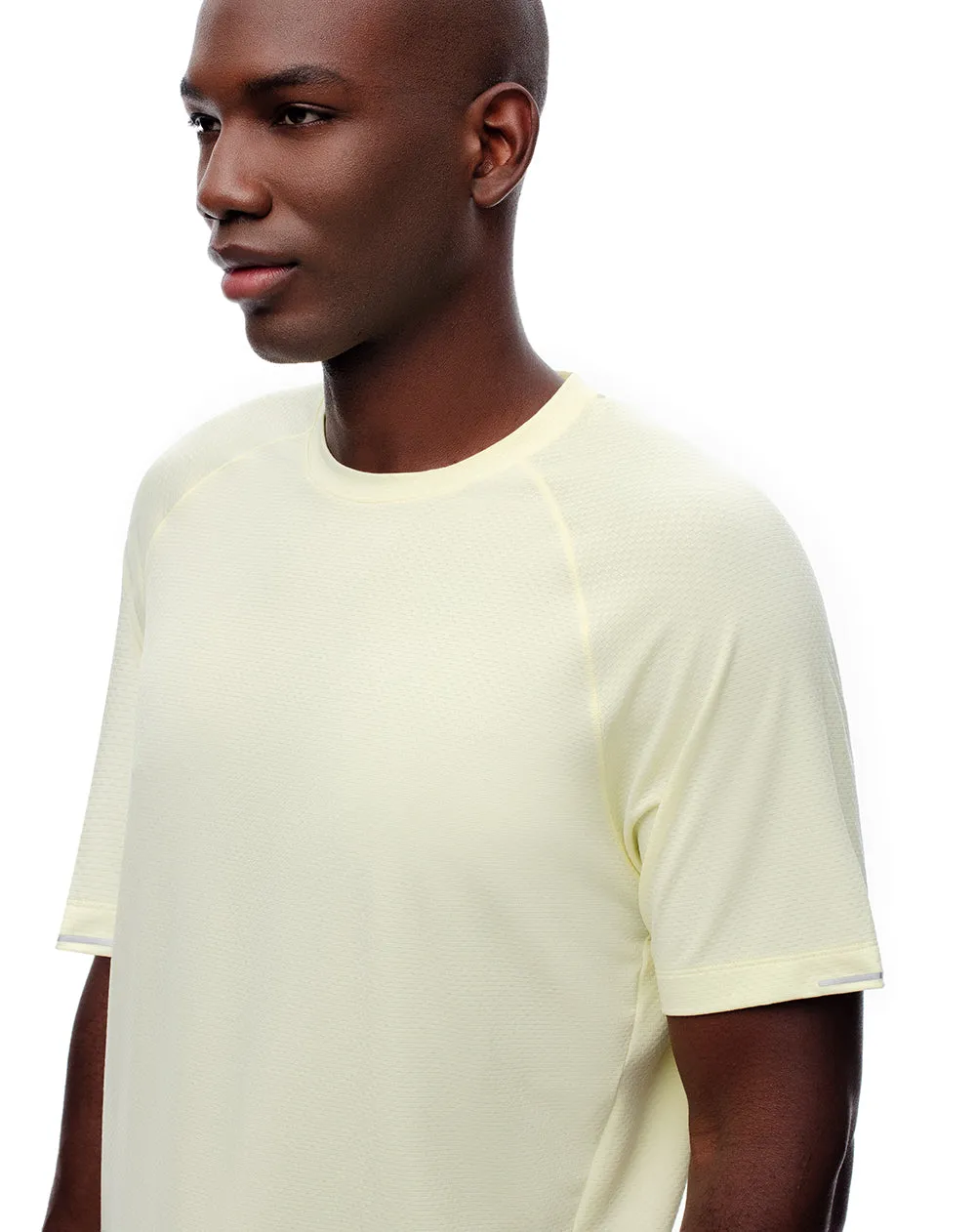 Camiseta deportiva control humedad amarilla hombre sold by Gef product image thumbnail 4