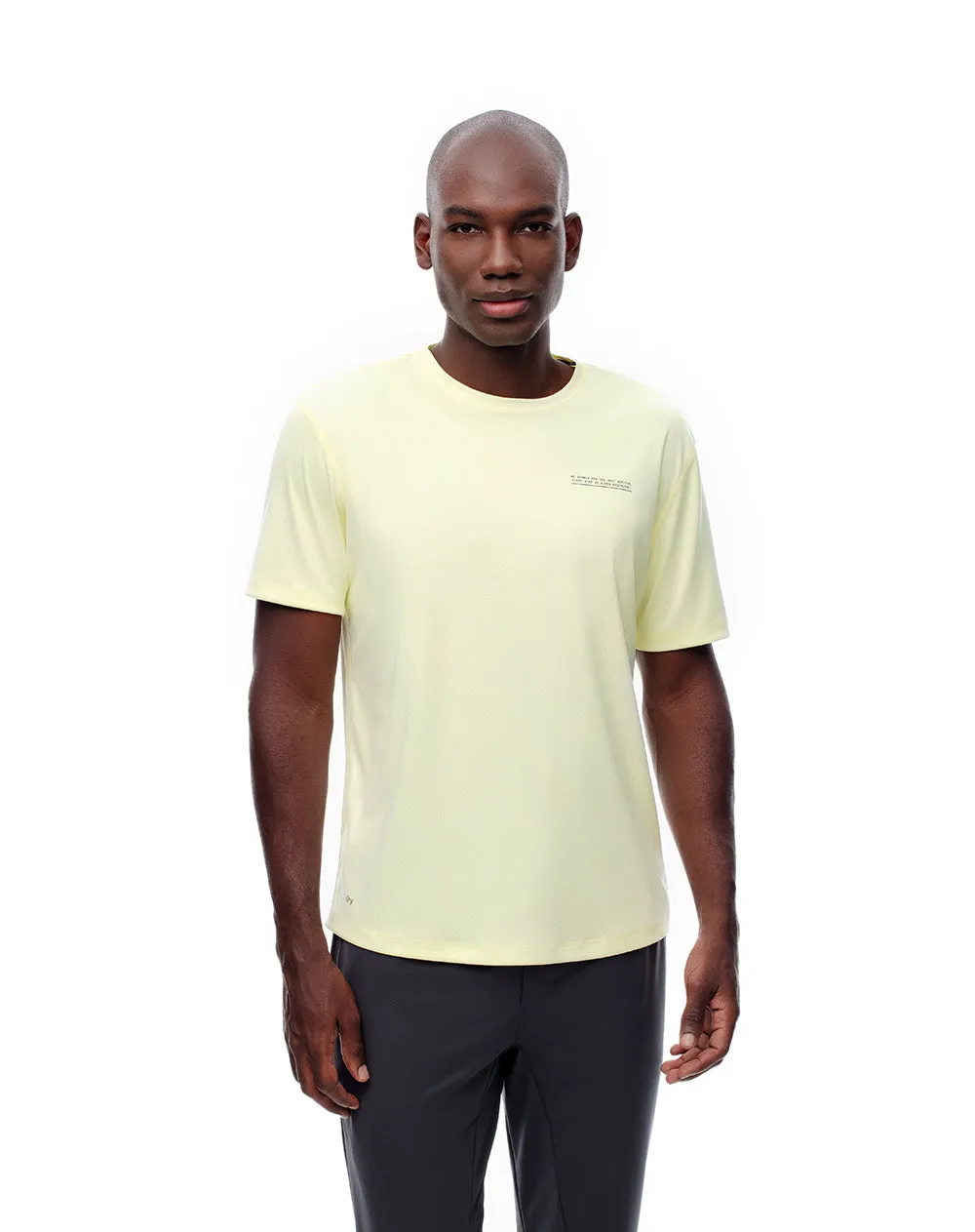 Camiseta deportiva control humedad amarillo hombre sold by Gef