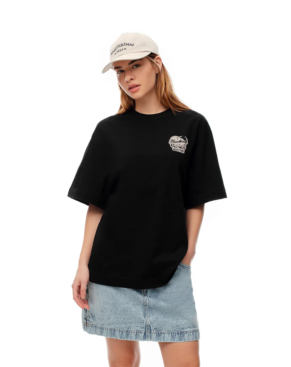 Camiseta oversize algodón negra estampada mujer sold by Gef product image thumbnail 3