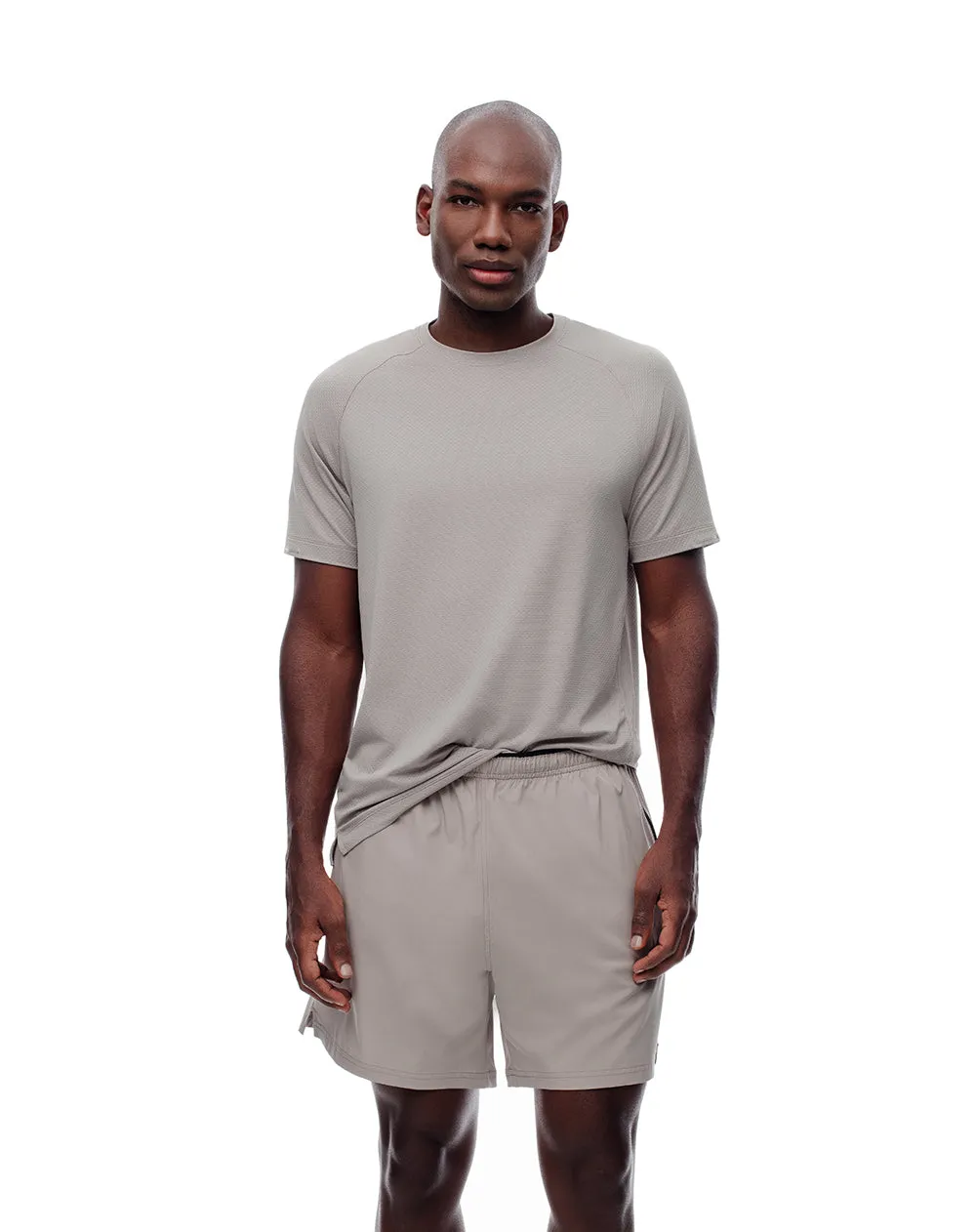 Pantaloneta deportiva malla interna taupe hombre sold by Gef