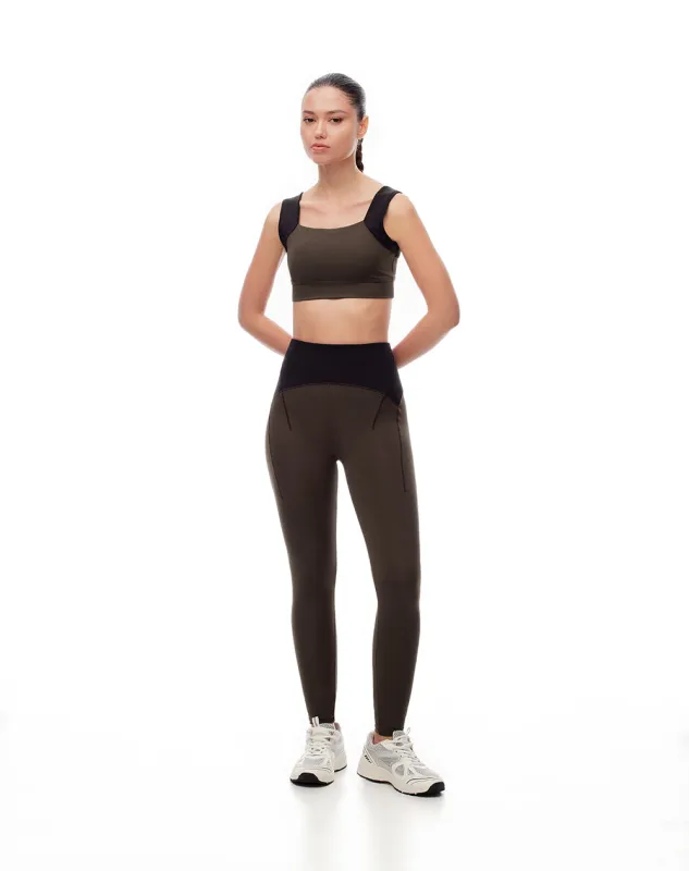Pantalón fitted fit tiro alto chocolate sold by Gef