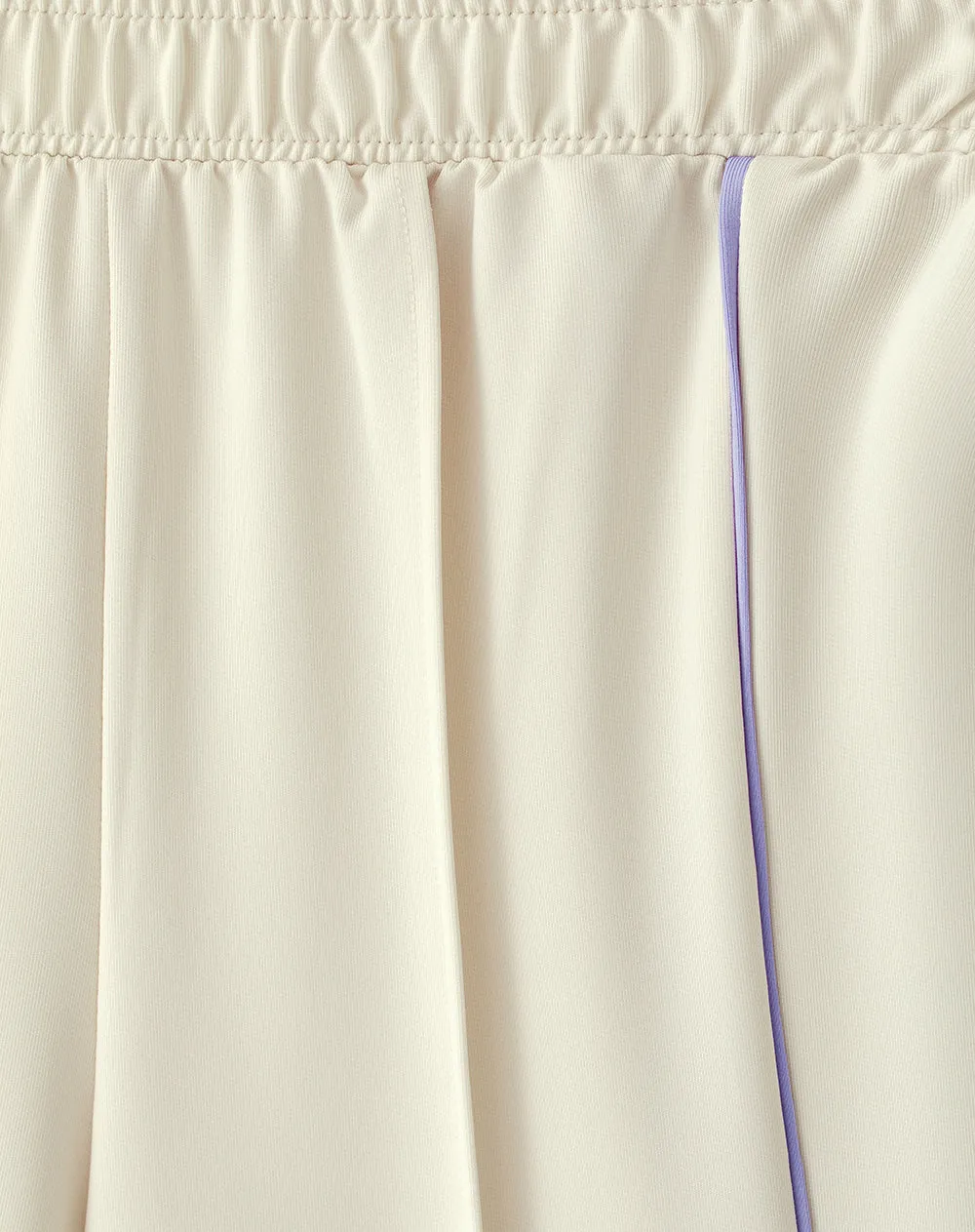 Pantalón tiro medio bota ancha crema niña sold by Gef product image thumbnail 2