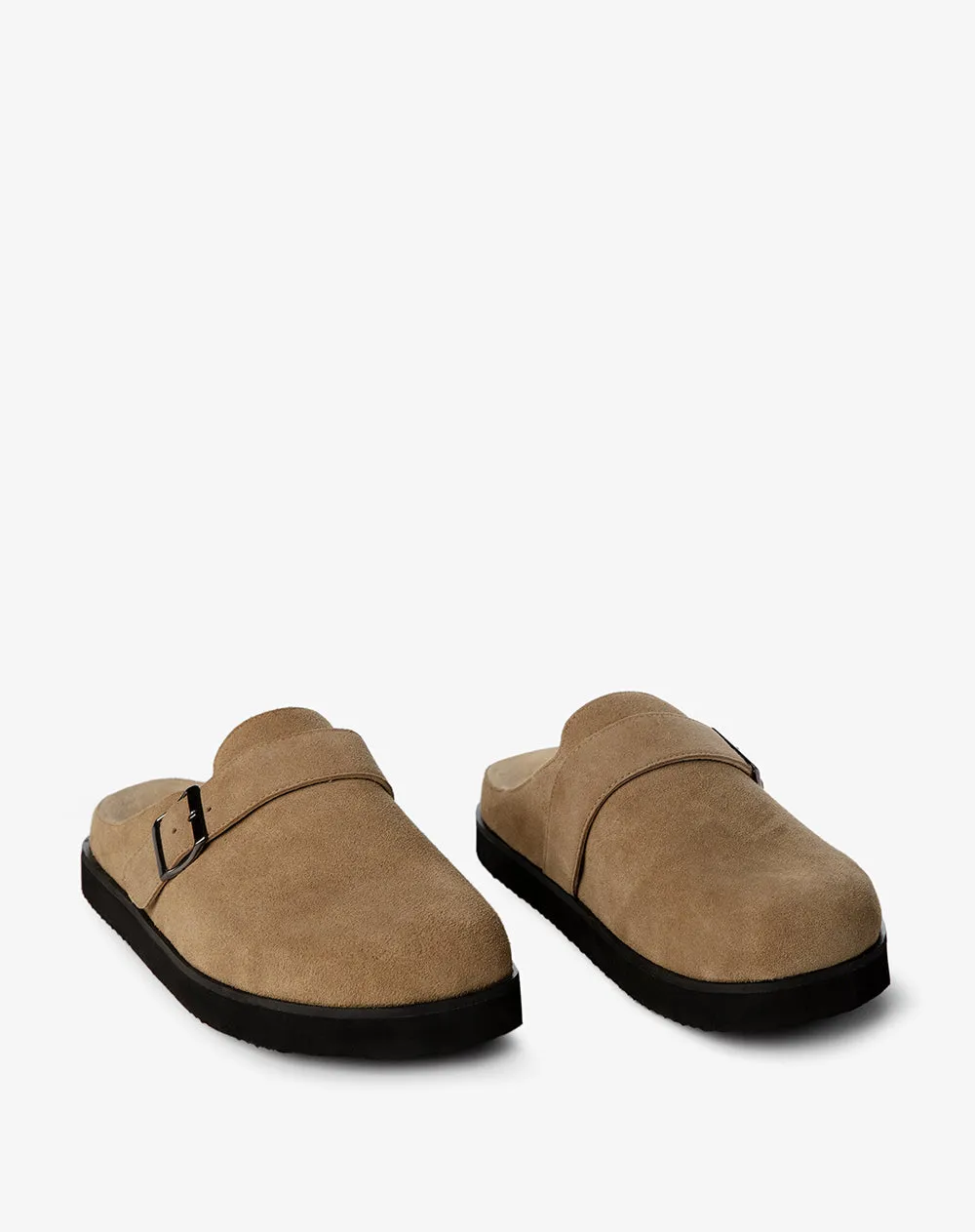 Zuecos tipo clog gamuzado café hombre sold by Gef
