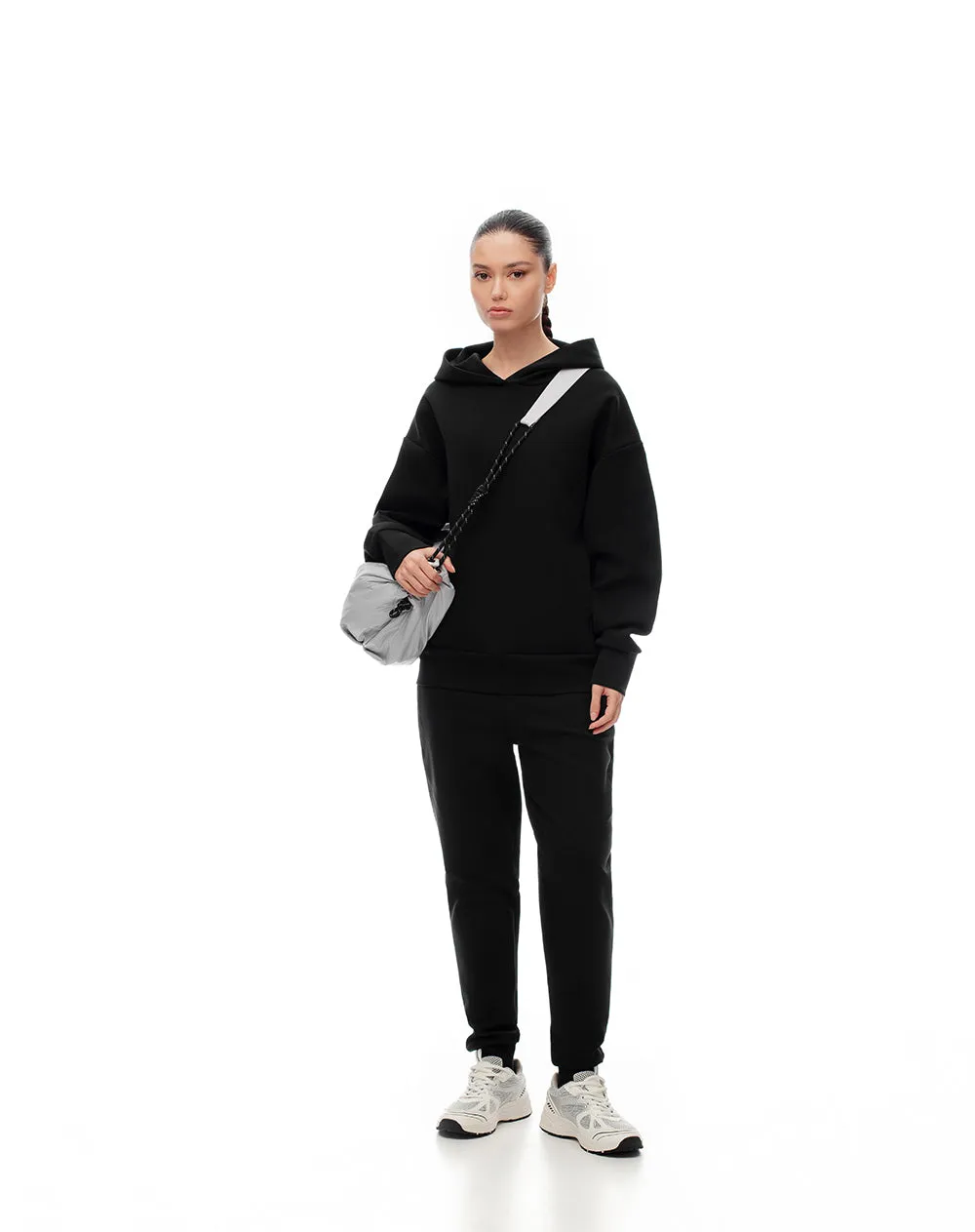 Buzo relax tipo hoddie negro mujer sold by Gef product image thumbnail 3