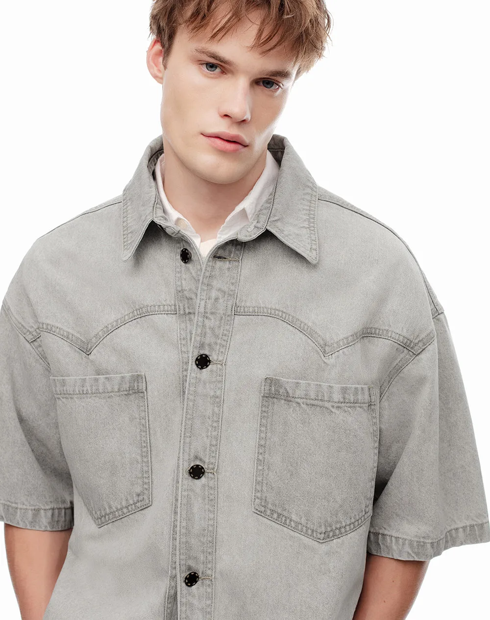 Camisa manga corta regular denim gris hombre sold by Gef product image thumbnail 4