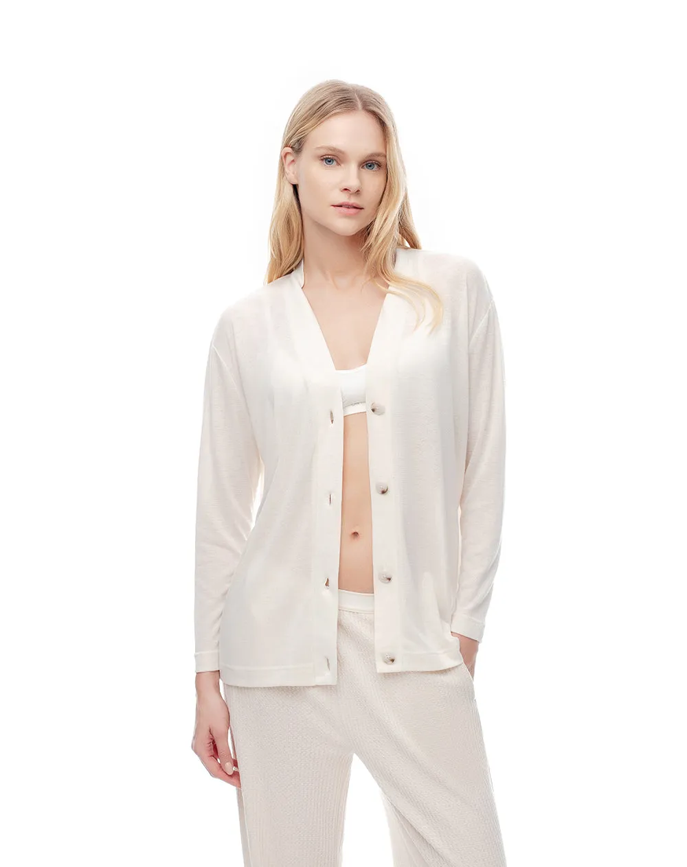 Suéter regular crudo mujer sold by Gef