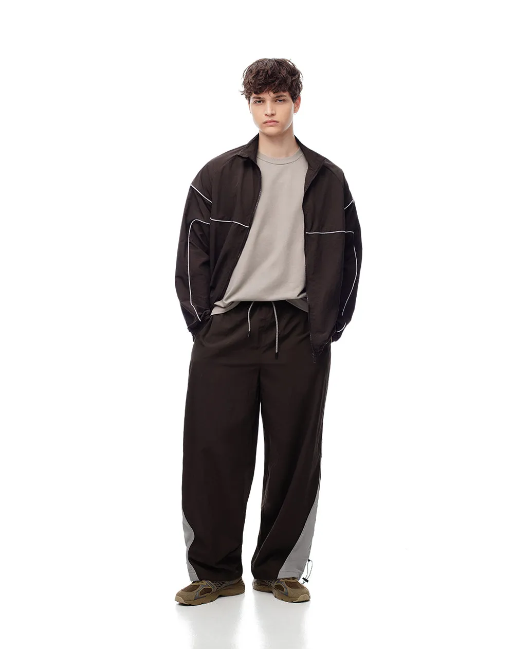 Pantalón oversized fit tiro medio cafe bloques sold by Gef