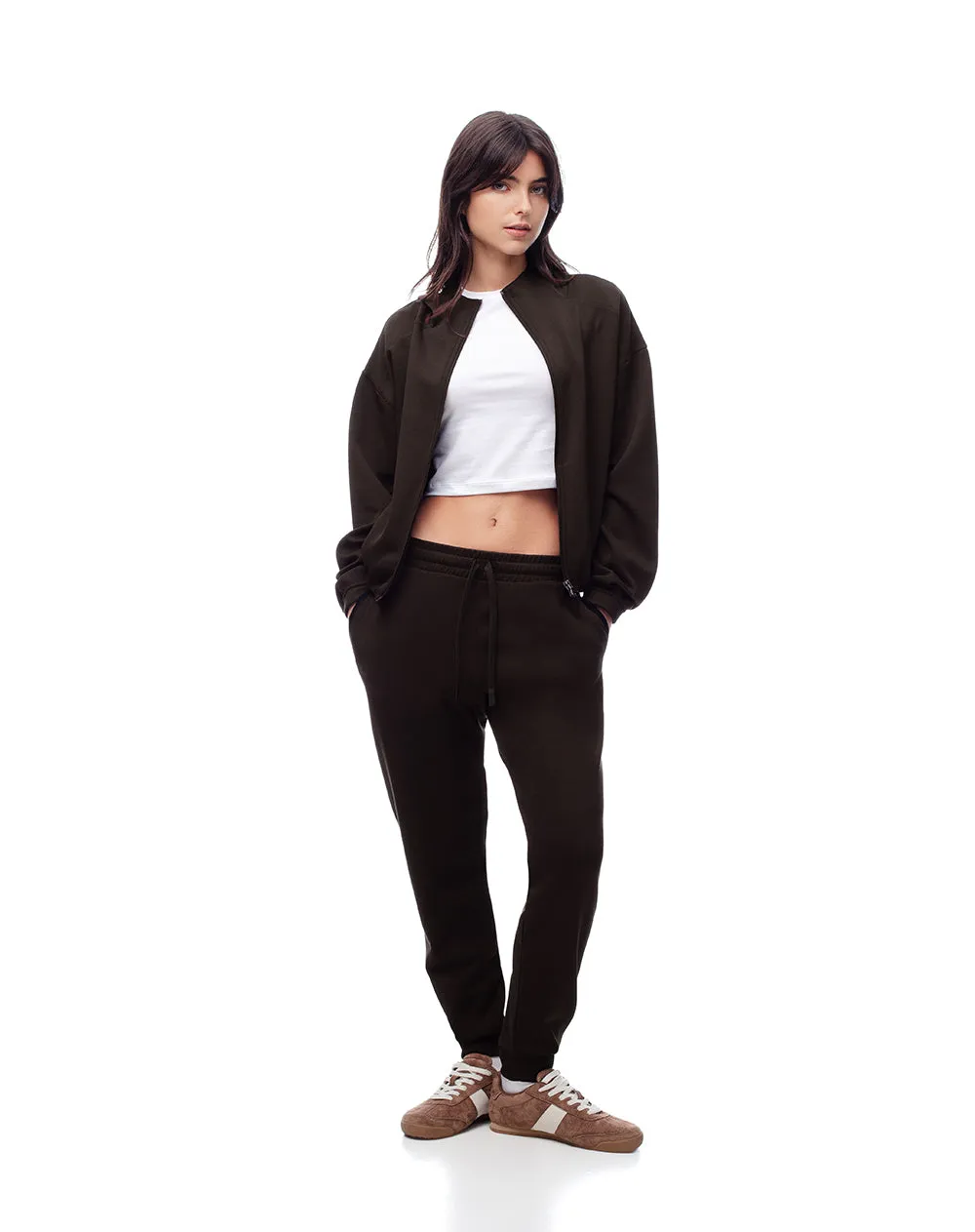 Jogger tiro medio chocolate mujer sold by Gef