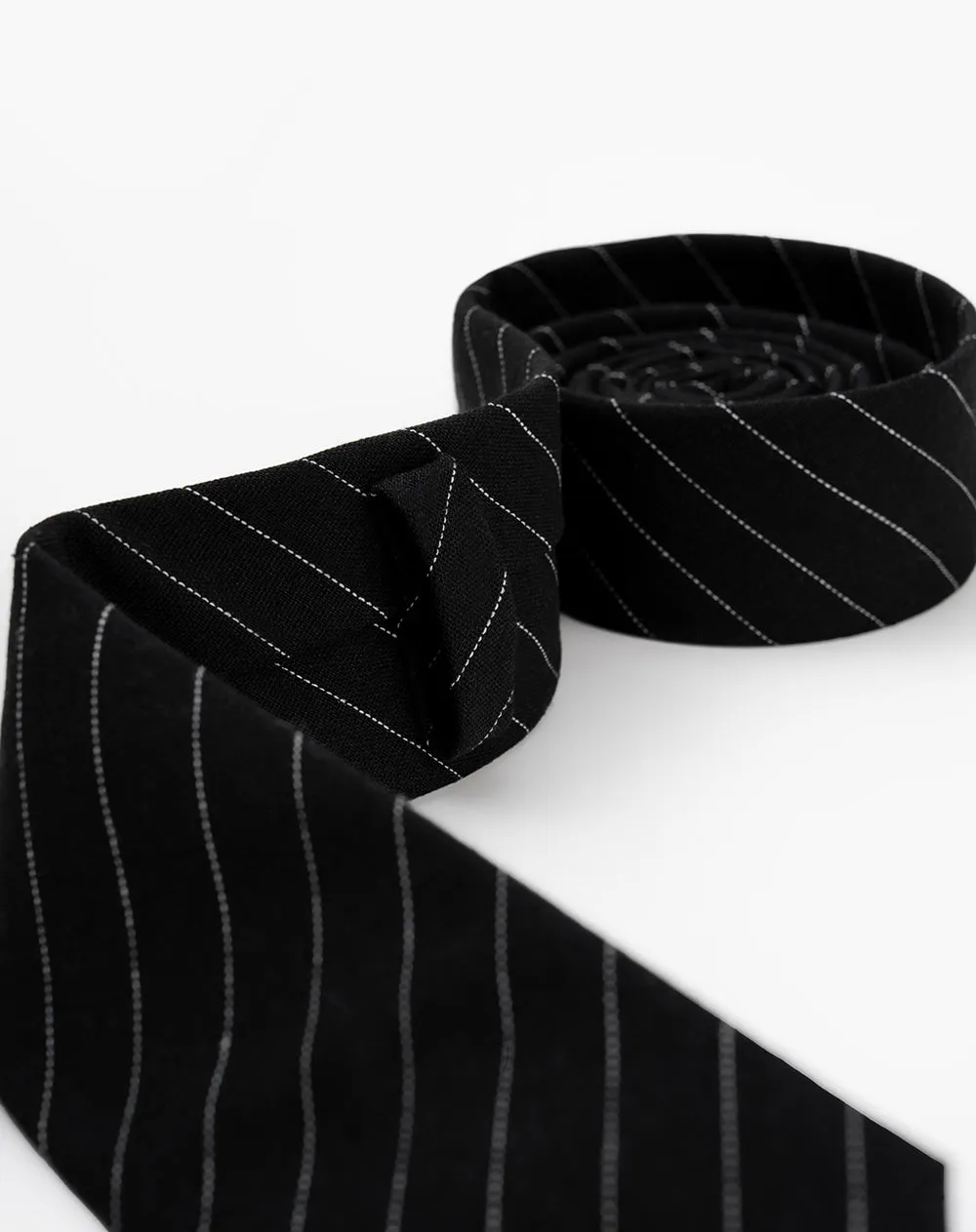 Corbata clásica negra rayas unisex sold by Gef product image thumbnail 2