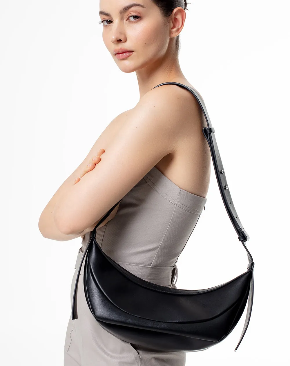 Bolso negro sold by Gef product image thumbnail 2