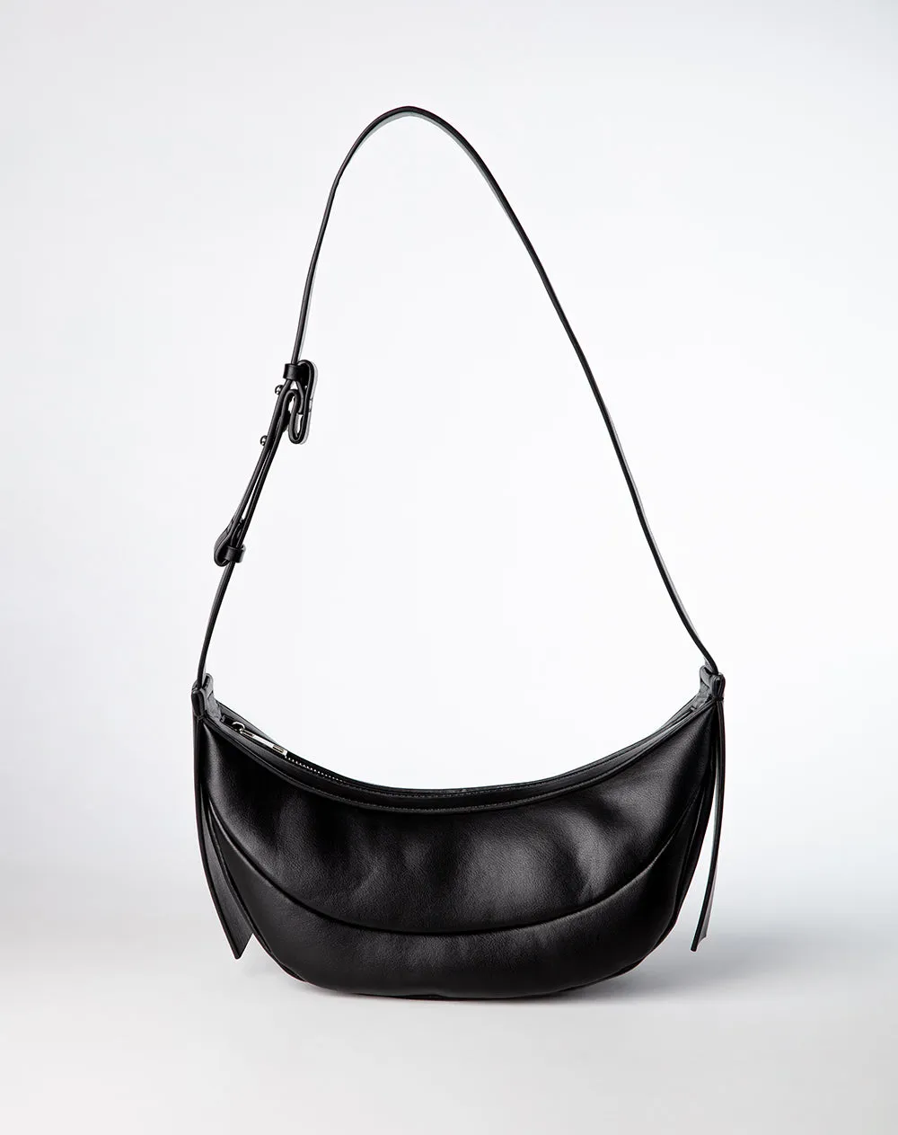 Bolso negro sold by Gef