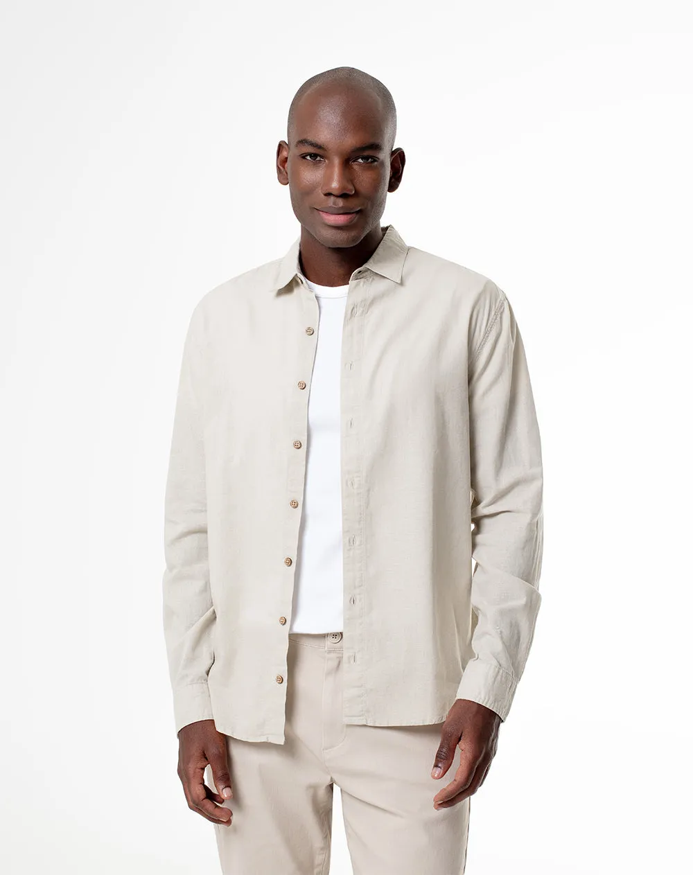Camisa manga larga regular lino caqui hombre sold by Gef