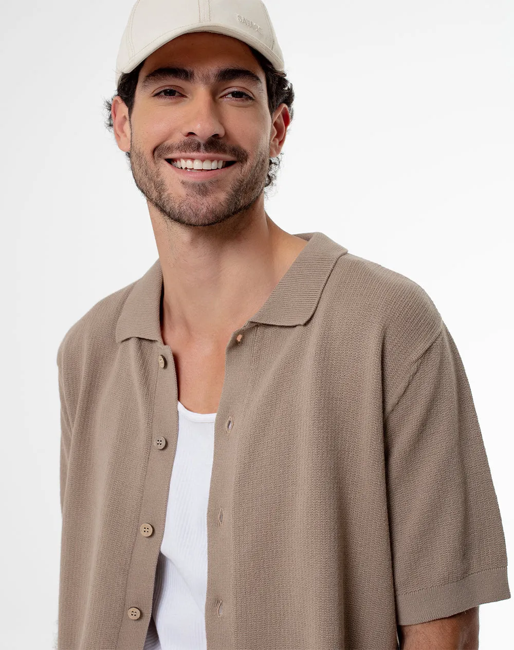 Camisa regular fit manga corta habana sold by Gef product image thumbnail 3