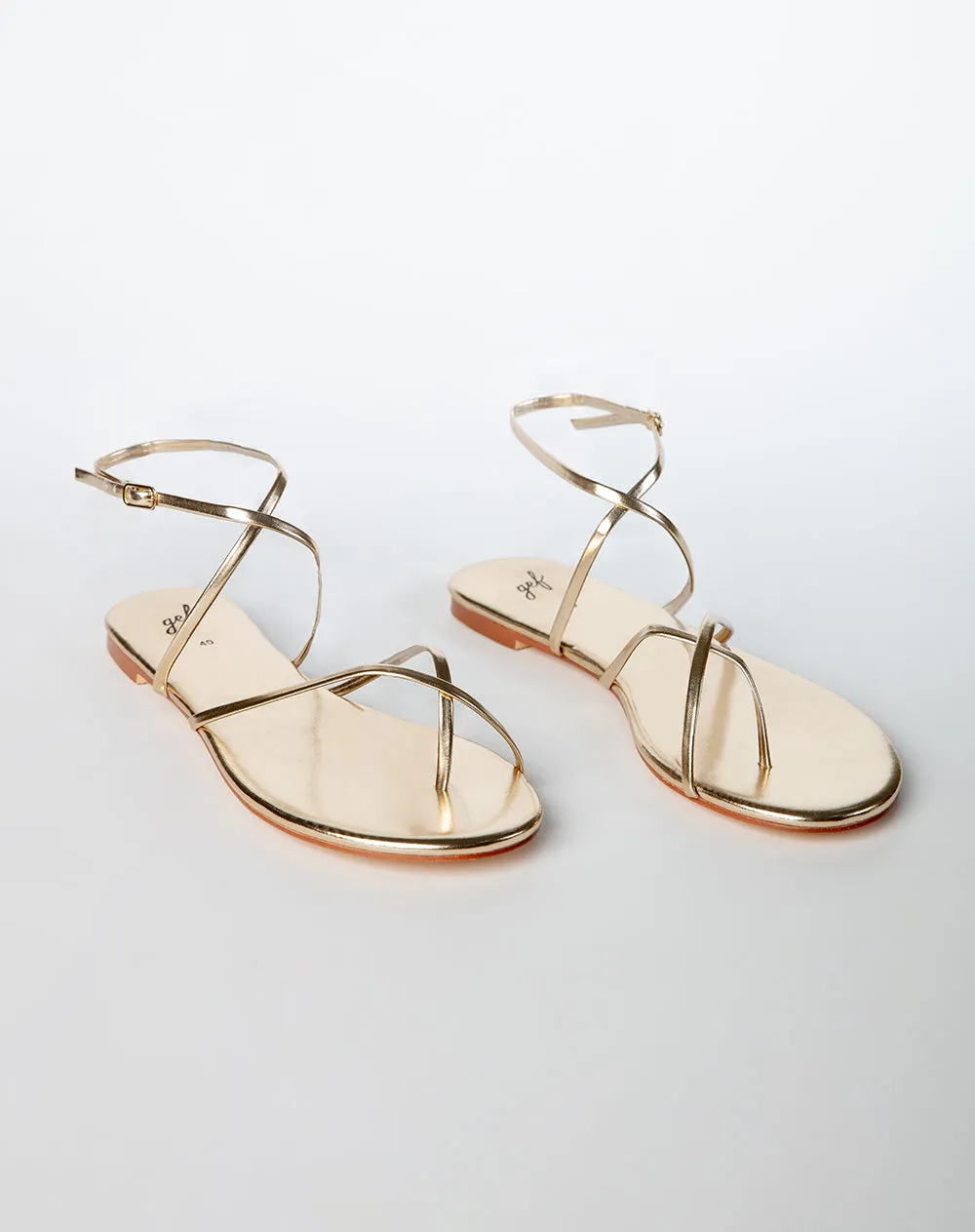 Sandalias doradas sold by Gef