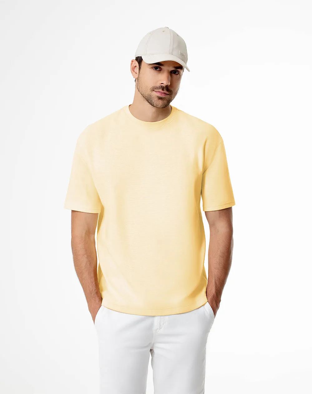 Camiseta oversized fit manga corta amarilla sold by Gef