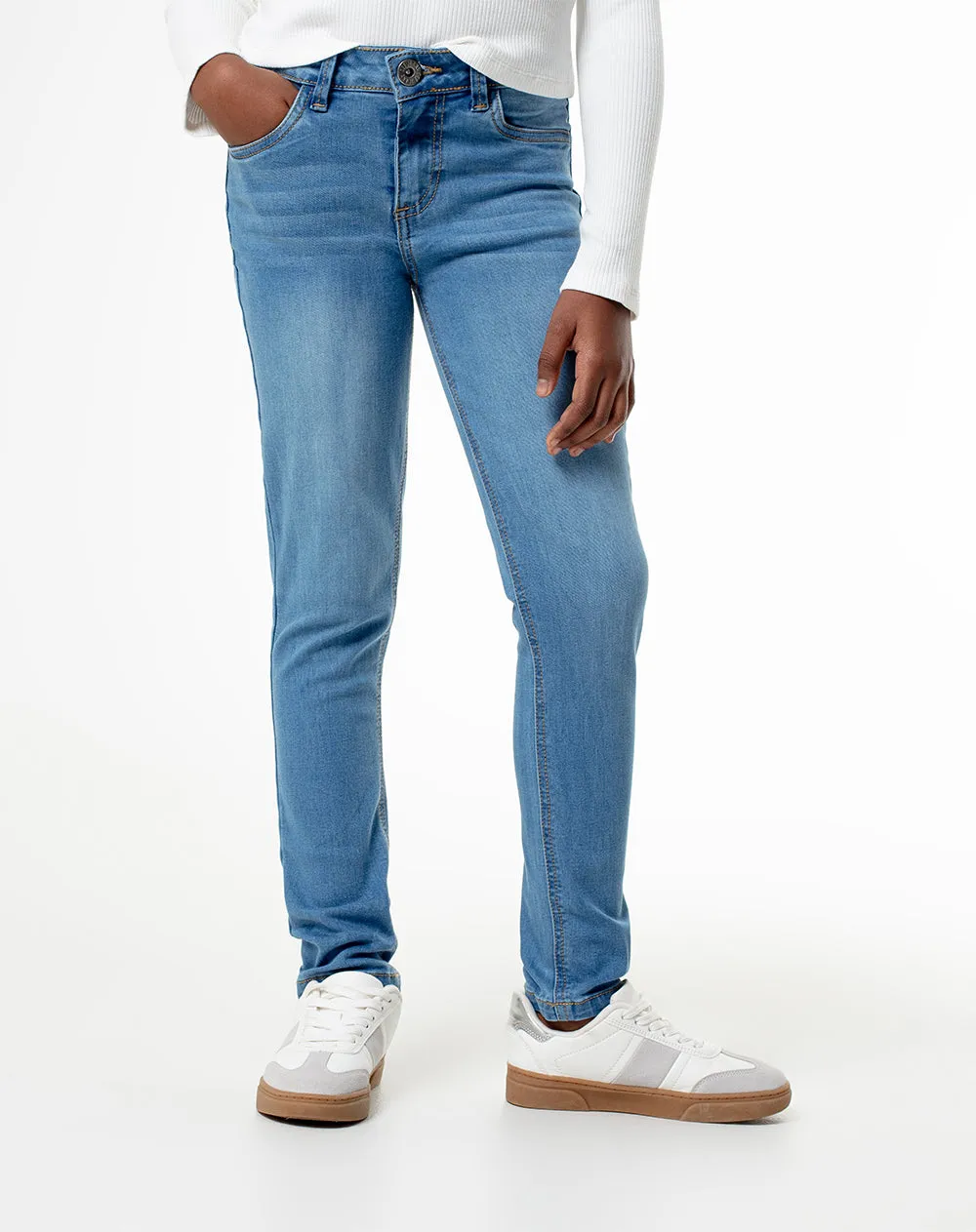 Jean skinny tiro medio elástico interno 100% algodón índigo medio niña sold by Gef product image thumbnail 3